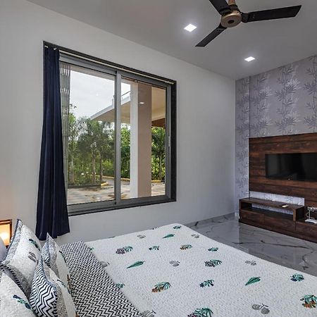 Chinchavli Saffronstays Odyssey, Karjat - 10 Acres Pet-Friendly Estate With Swimming Pool المظهر الخارجي الصورة