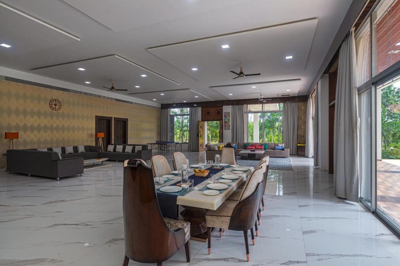 Chinchavli Saffronstays Odyssey, Karjat - 10 Acres Pet-Friendly Estate With Swimming Pool المظهر الخارجي الصورة