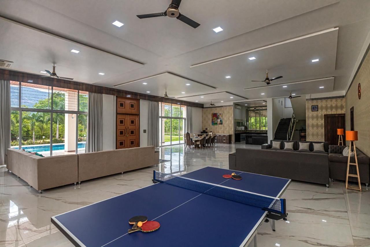Chinchavli Saffronstays Odyssey, Karjat - 10 Acres Pet-Friendly Estate With Swimming Pool المظهر الخارجي الصورة