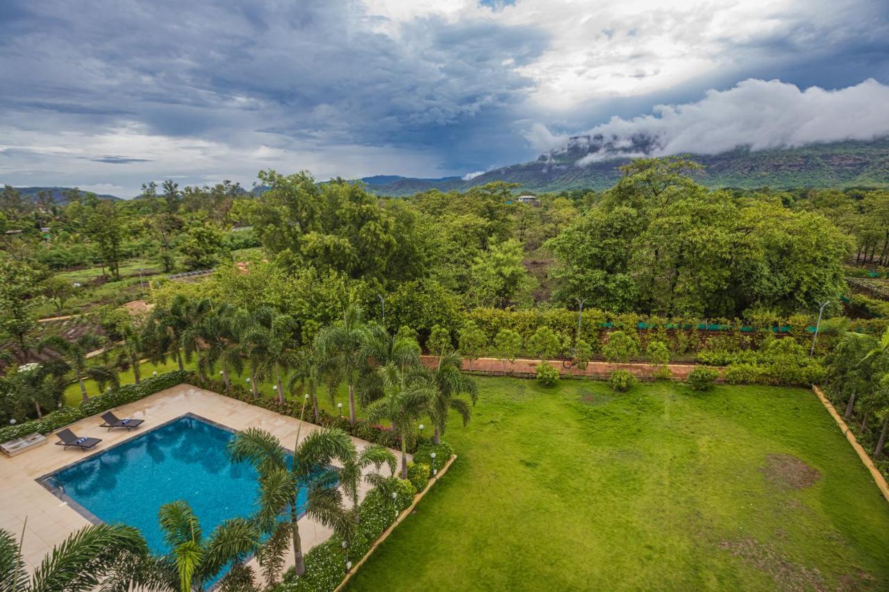 Chinchavli Saffronstays Odyssey, Karjat - 10 Acres Pet-Friendly Estate With Swimming Pool المظهر الخارجي الصورة